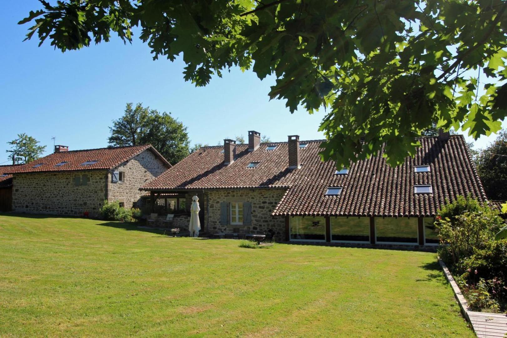 La Grande Foret Saint-Jouvent Kültér fotó